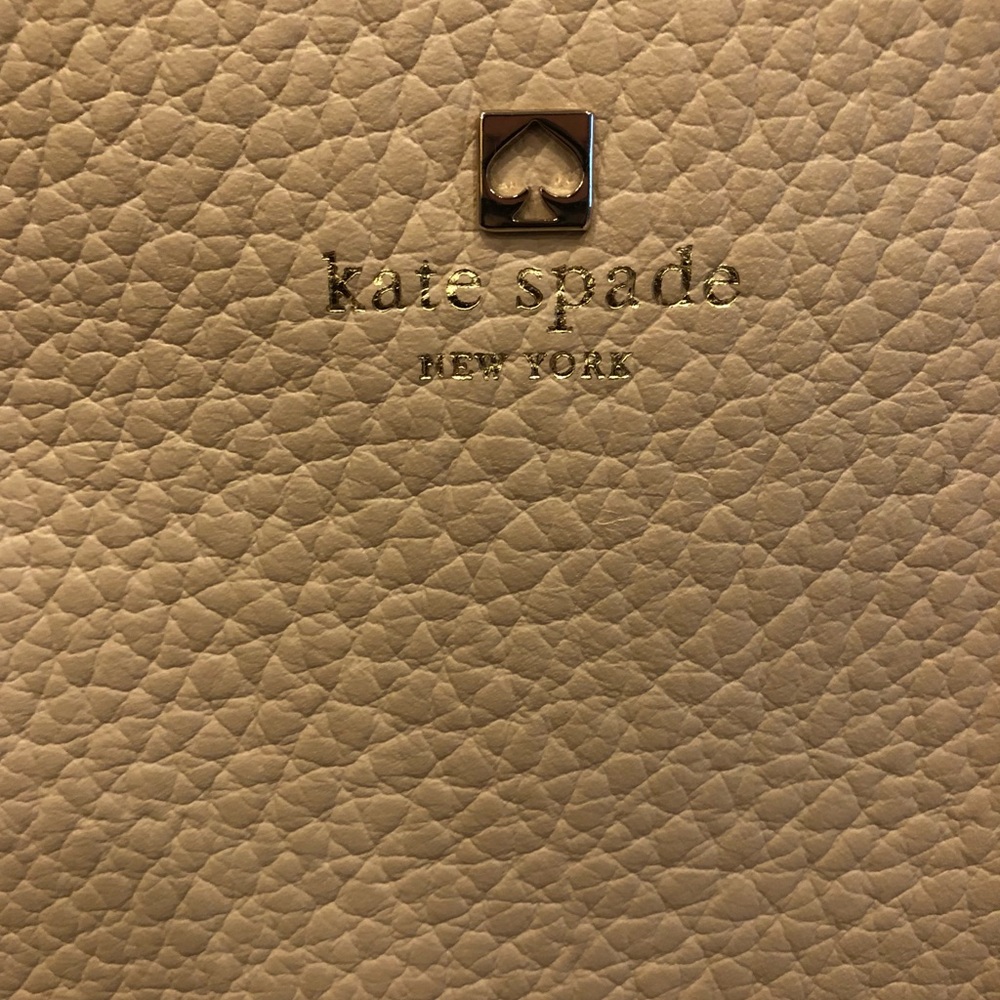 Auth, gorg, pristine Kate Spade crossbody/shoulder